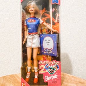 Never Been Open 1998 Barbie Walt Disney World 2000